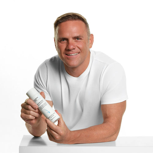 
New Dawn Shampoo sulphate-free copper peptide shampoo bottle for men